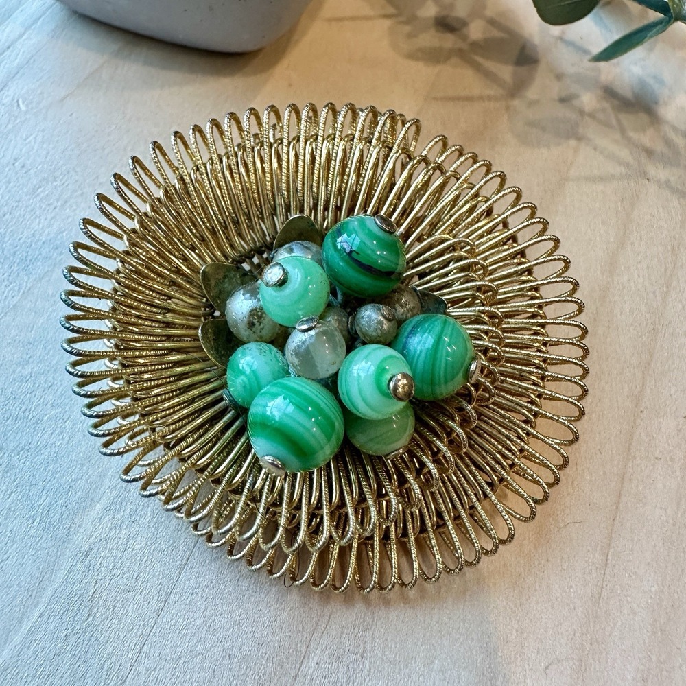 VTG Weiss Brooch Pin 2 Inch Green Art Glass Beads Flower Gold Plate Wrapped Wire